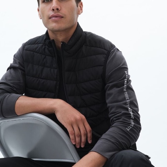 Aeropostale Unisex Black Quilted Puffer Vest - Picture 4 of 12